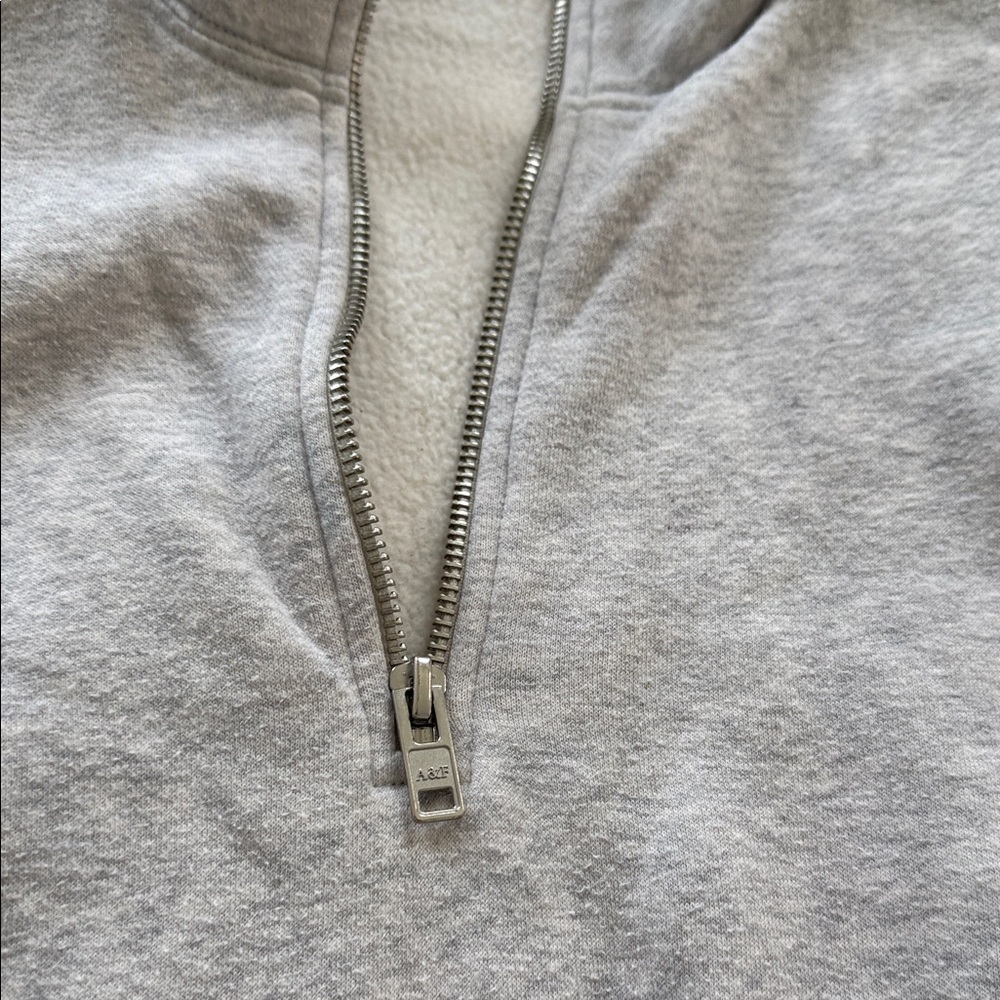 Abercrombie & Fitch Light Gray Half-Zip Sweatshirt - Picture 3 of 5